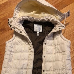 American Eagle vest